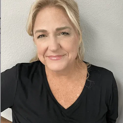 imgi_21_Kristie-Heicke-circle imgi_21_Kristie-Heicke-circle